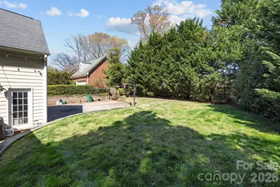2727 Hampton Avenue, Charlotte, NC 28207 - Photo 10