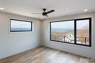 247 Coachman Dr, Hendersonville, NC 28791 - Photo 34