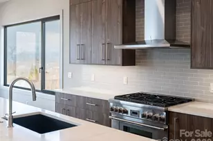 247 Coachman Dr, Hendersonville, NC 28791 - Photo 18