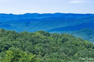 247 Coachman Dr, Hendersonville, NC 28791 - Photo 4