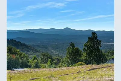 247 Coachman Drive, Hendersonville, NC 28791 - Photo 2