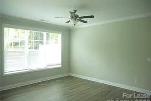 8731 Harris Lake Ln, Charlotte, NC 28269 - Photo 6