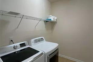 16110 Cloverleaf Ct, Charlotte, NC 28277 - Photo 14