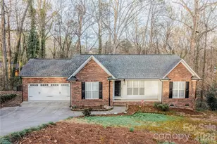 632 Todd Dr NE, Concord, NC 28025 - Photo 2
