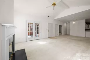 8348 Highland Glen Dr, Charlotte, NC 28269 - Photo 6