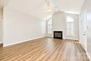 8348 Highland Glen Dr, Charlotte, NC 28269 - Photo 4