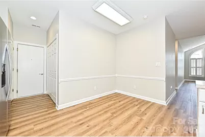 8348 Highland Glen Drive, Charlotte, NC 28269 - Photo 10