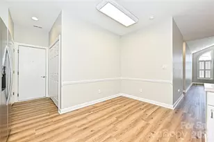 8348 Highland Glen Dr, Charlotte, NC 28269 - Photo 10