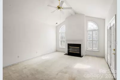 8348 Highland Glen Drive, Charlotte, NC 28269 - Photo 4