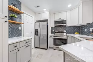 6039 Gray Gate Ln, Charlotte, NC 28210 - Photo 30