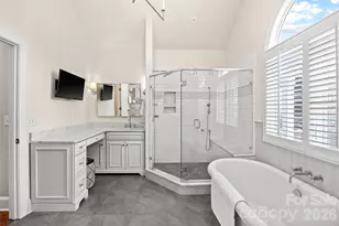 11132 Colonial Country Ln, Charlotte, NC 28277 - Photo 24