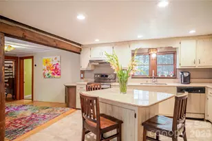 2506 Anders Dr, Hendersonville, NC 28791 - Photo 26