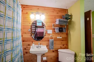 2506 Anders Dr, Hendersonville, NC 28791 - Photo 20