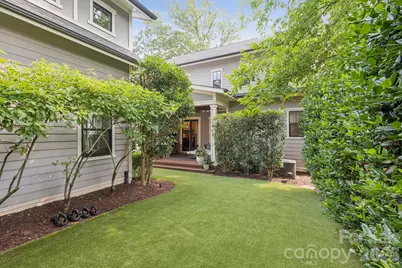 2221 Kenmore Avenue, Charlotte, NC 28204 - Photo 30