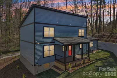 903 Lennox Park Drive, Hendersonville, NC 28739 - Photo 2