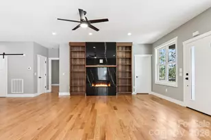 903 Lennox Park Dr, Hendersonville, NC 28739 - Photo 8