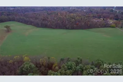 000 Snow Drift Lane, North Wilkesboro, NC 28659 - Photo 2