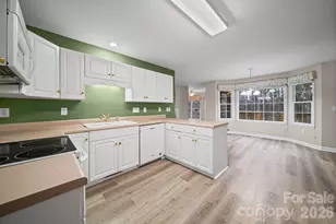 410 W Elm St, Wingate, NC 28174 - Photo 16