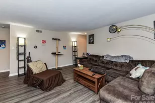 7304 Winery Ln, Charlotte, NC 28227 - Photo 4