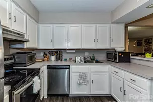 7304 Winery Ln, Charlotte, NC 28227 - Photo 6