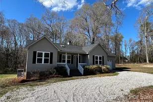 208 Poplar St, Heath Springs, SC 29058 - Photo 2