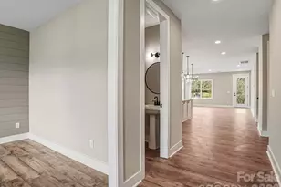 118 Chapel Xing Ln, Weaverville, NC 28787 - Photo 4