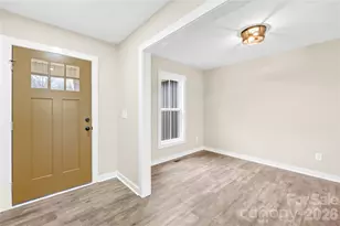 242 Bradley Farm Rd, Statesville, NC 28625 - Photo 4