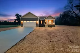 242 Bradley Farm Rd, Statesville, NC 28625 - Photo 1