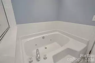 1802 Robinwood Village Dr, Gastonia, NC 28054 - Photo 32