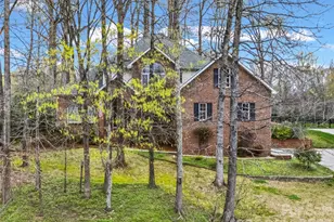 215 Ballard Ct, Fort Mill, SC 29715 - Photo 2