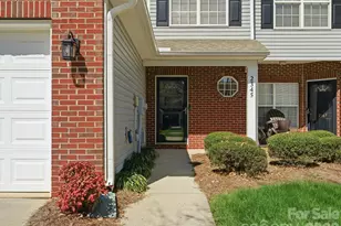 2345 Calabassas Ln, Matthews, NC 28105 - Photo 2