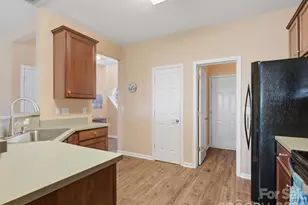 2345 Calabassas Ln, Matthews, NC 28105 - Photo 10