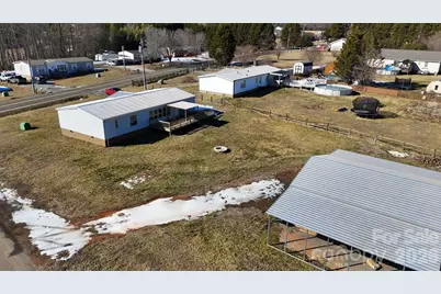 4610 Deal Road, Claremont, NC 28610 - Photo 6