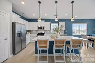 154 White Apple Wy, Statesville, NC 28625 - Photo 2