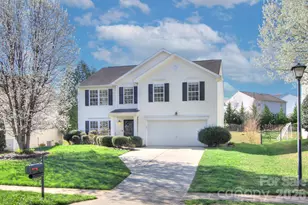 3819 Cameron Creek Dr, Matthews, NC 28105 - Photo 2