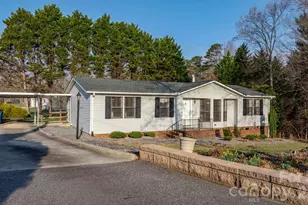 120 College Cir, Connelly Springs, NC 28612 - Photo 2