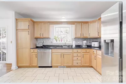 122 Loggers Run, Hendersonville, NC 28739 - Photo 4