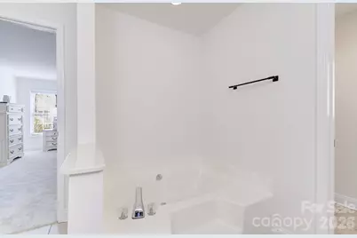 122 Loggers Run, Hendersonville, NC 28739 - Photo 10