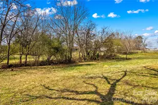 126 W Thomas St, Troutman, NC 28166 - Photo 36