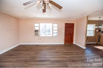 525 E Mills Street, Columbus, NC 28722 - Photo 8