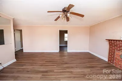 525 E Mills Street, Columbus, NC 28722 - Photo 10