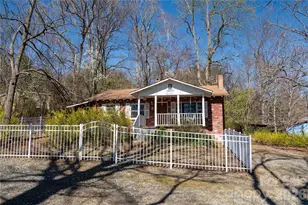 525 E Mills St, Columbus, NC 28722 - Photo 1