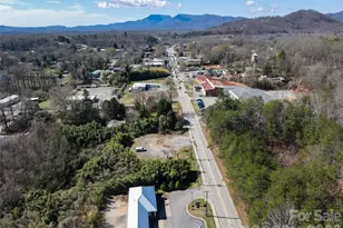 525 E Mills St, Columbus, NC 28722 - Photo 38