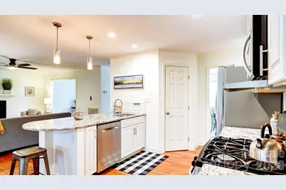 19700 Coachmans Trace, Cornelius, NC 28031 - Photo 14