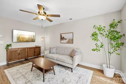 125 Lowrance Avenue, Kannapolis, NC 28081 - Photo 2