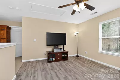 15531 Lakepoint Forest Drive, Charlotte, NC 28278 - Photo 34