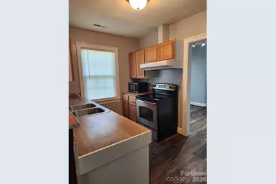 3024 Parkway Avenue, Charlotte, NC 28208 - Photo 12