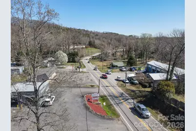 525 E Mills Street E, Columbus, NC 28722 - Photo 4