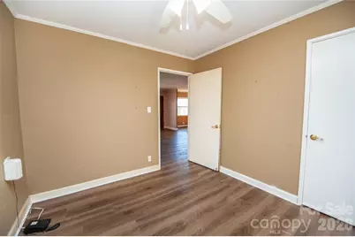 525 E Mills Street E, Columbus, NC 28722 - Photo 12