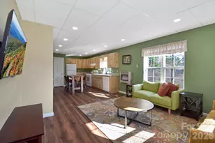 308 Lakeview Dr, Deep Gap, NC 28618 - Photo 6